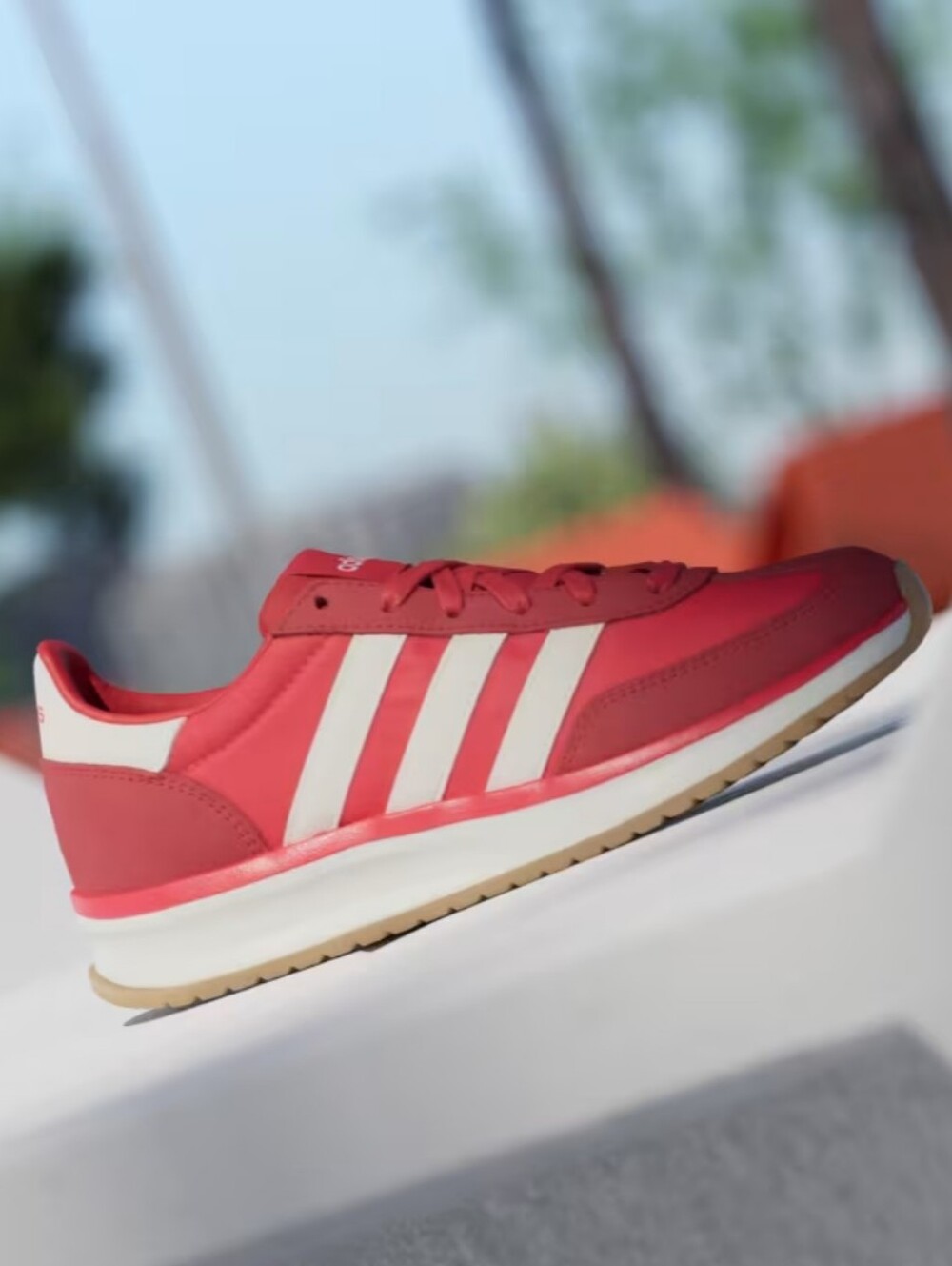 Adidas Women’s NEW Size 10: Red and White: Run 70s 2.0 Sneaker